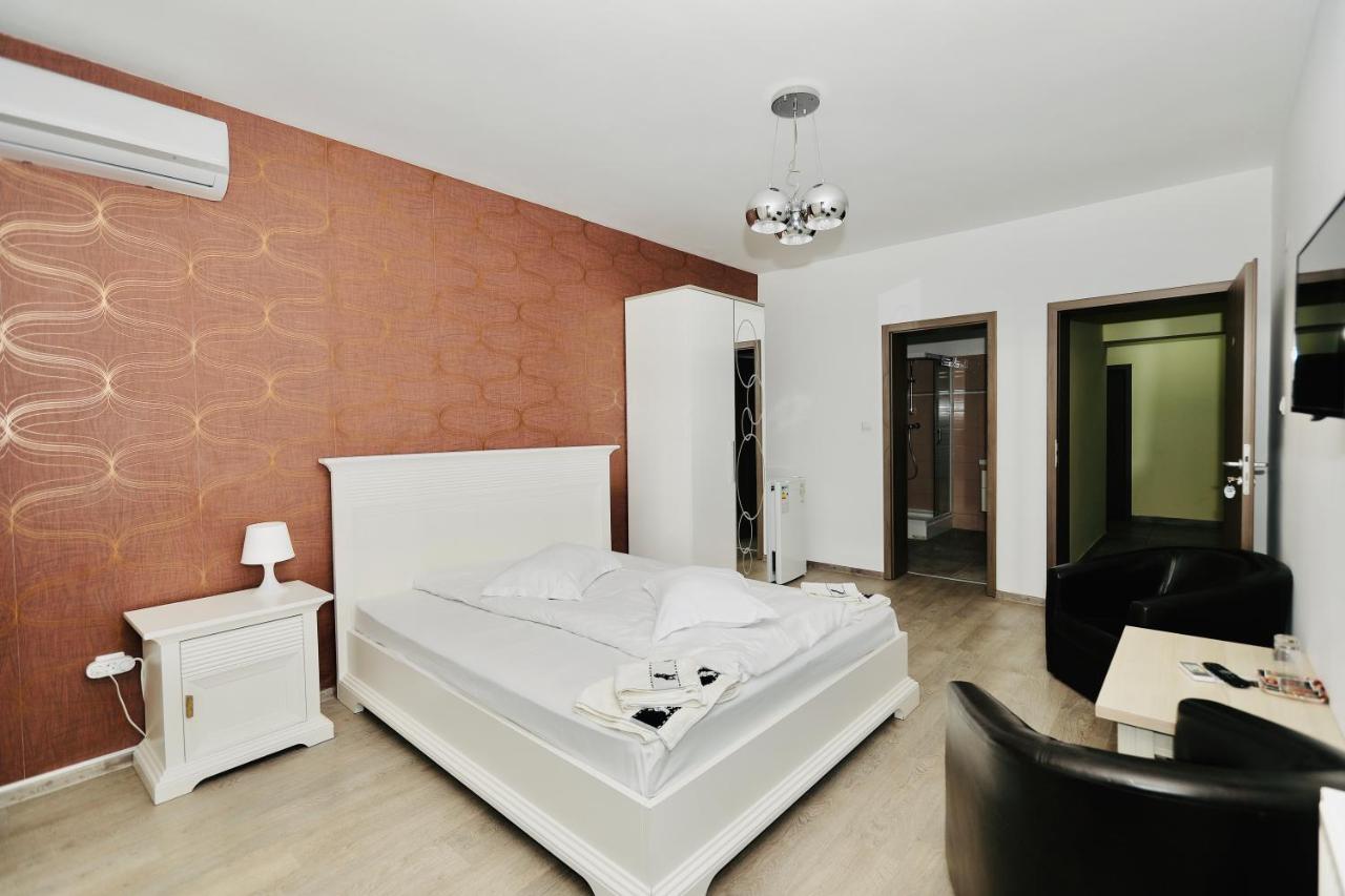 Hotel Casa Golopenta à Băile Herculane Extérieur photo