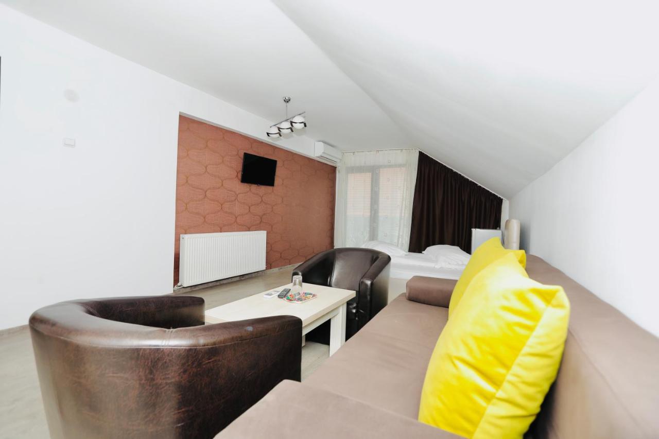 Hotel Casa Golopenta à Băile Herculane Extérieur photo